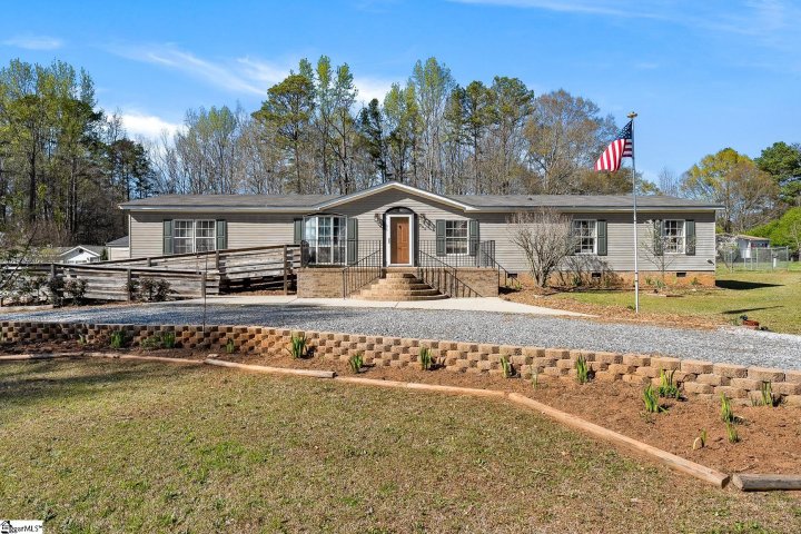 300 Evert Drive sold home in Bent Creek II, Piedmont, SC