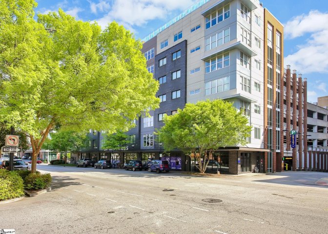 100 E Washington Street #52 sold home in 100 East, Greenville, SC