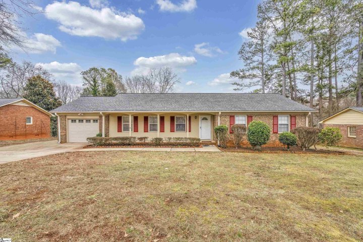 220 Aspenwood Drive sold home in Pine Forest, Spartanburg, SC
