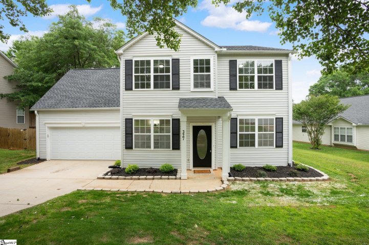 227 Silverbell Road sold home in Ravenwood, Boiling Springs, SC