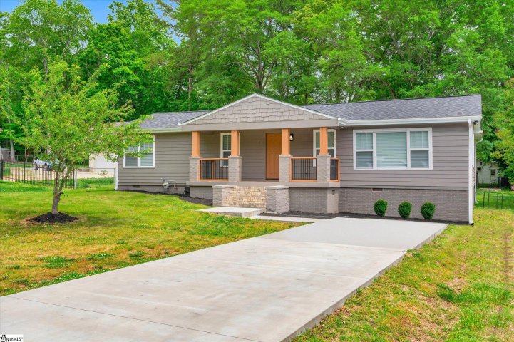 7 Cardinal Drive sold home in Cardinal Park, Taylors, SC