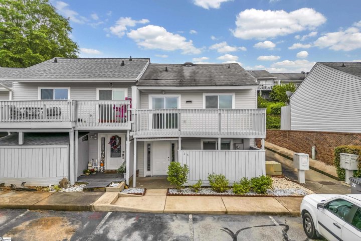 28 Spinnaker Court sold home in Harbor Town, Greenville, SC