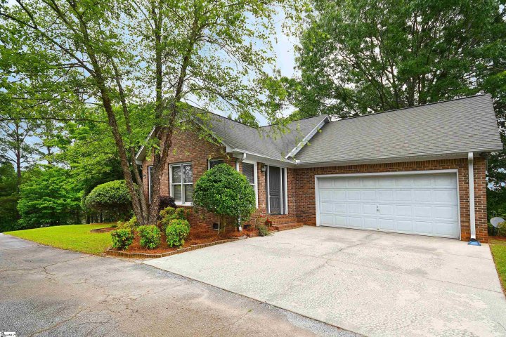 300 Packridge Road sold home in Pack Ridge, Taylors, SC