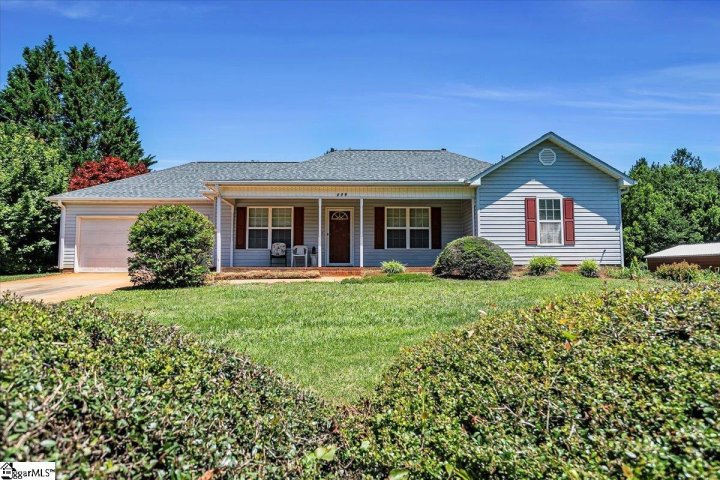 179 Red Globe Lane sold home in Peachtree, Woodruff, SC