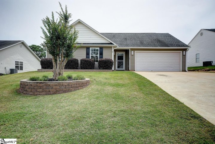 126 Flint Lane sold home in Canyon Ridge, Greer, SC