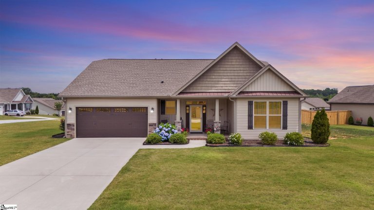 301 Ellsberry Way sold home in Timber Glen, Greer, SC