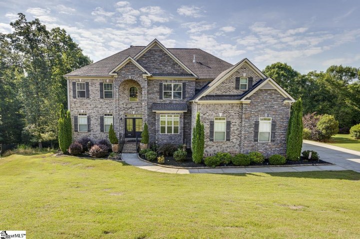 330 Tuxedo Lane sold home in Tuxedo Park, Greer, SC
