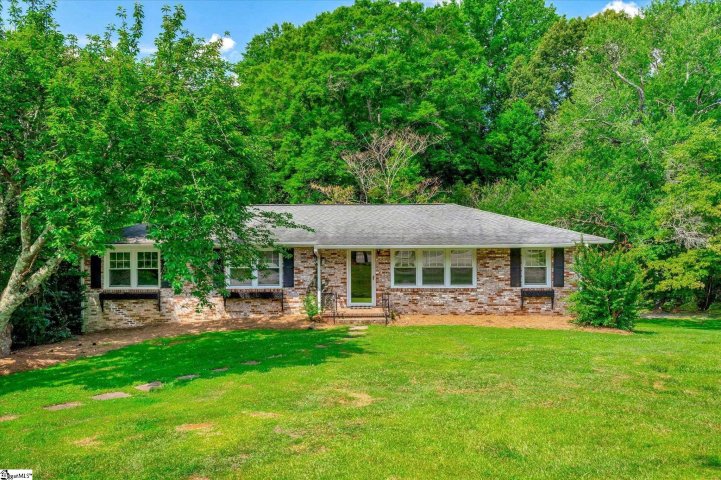 131 Montis Drive sold home in Pinehurst, Greenville, SC