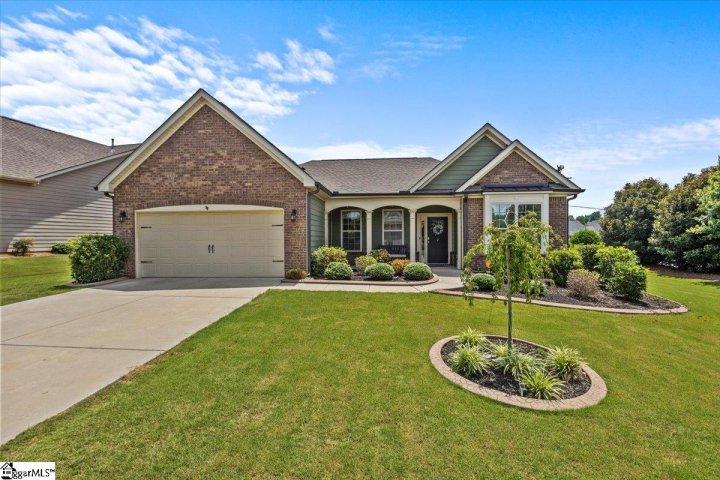 2 Common Oaks Court sold home in The Oaks At Fowler, Simpsonville, SC