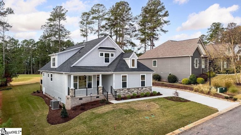 120 Club Cart Road sold home in The Summit At Cherokee Valley, Travelers Rest, SC