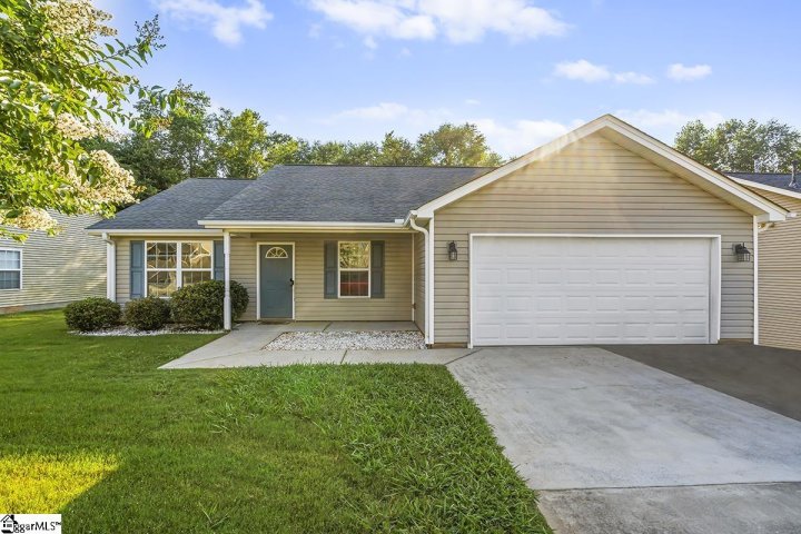 8 Cane Hill Drive sold home in The Oaks At Shiloh Creek, Piedmont, SC