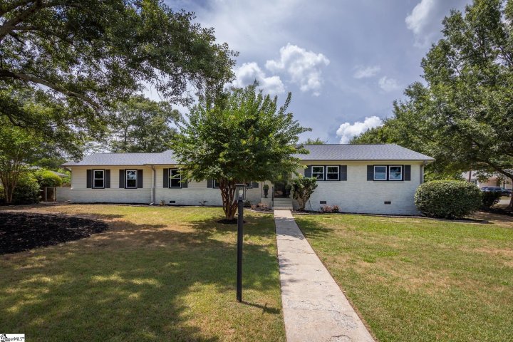 33 Oriole Street sold home in Wade Hampton Gardens, Greenville, SC