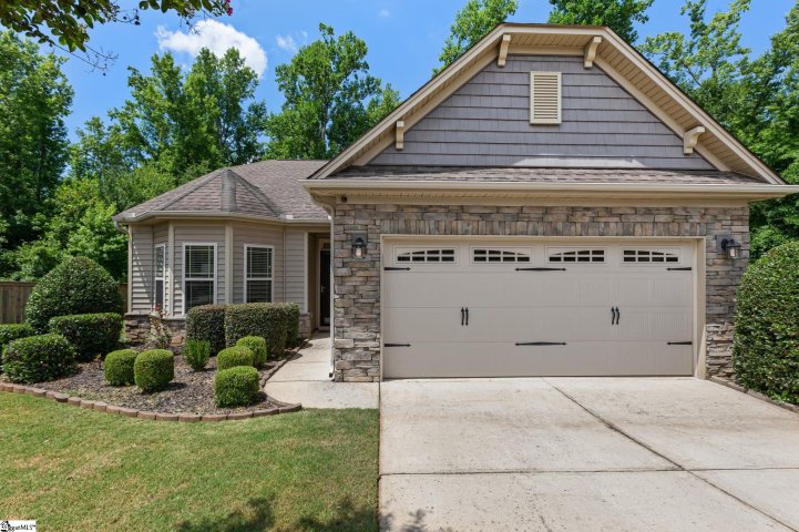 7 Leeds Court sold home in Villages At Windsor, Simpsonville, SC