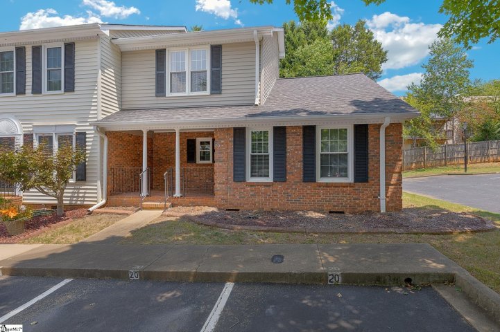 20 Somersett Drive sold home in Somersett Townhomes, Spartanburg, SC