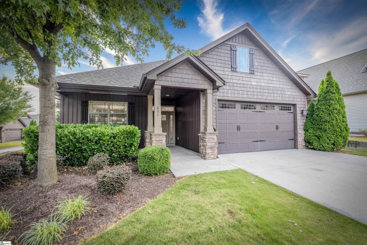 601 Castlestone Drive sold home in Greystone Cottages, Greer, SC