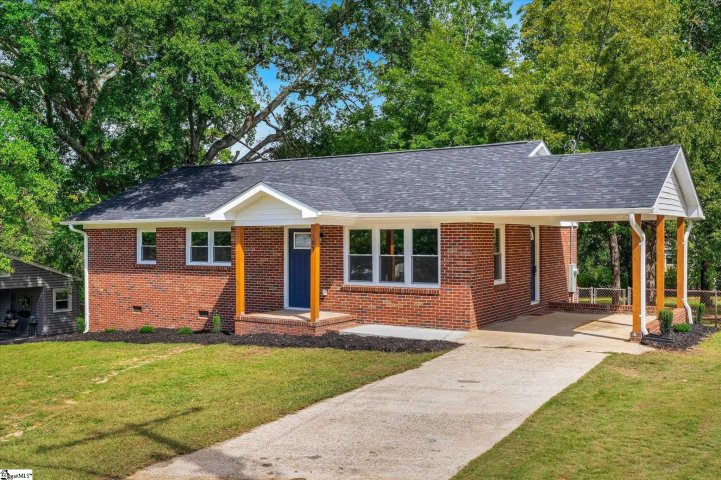 107 High Valley Boulevard sold home in Fresh Meadow Farms, Greenville, SC