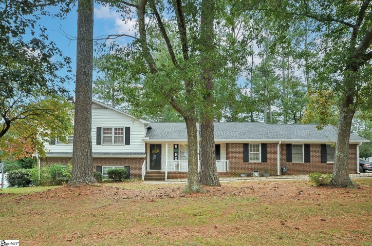 104 Cannon Circle sold home in Pine Brook Forest, Greenville, SC