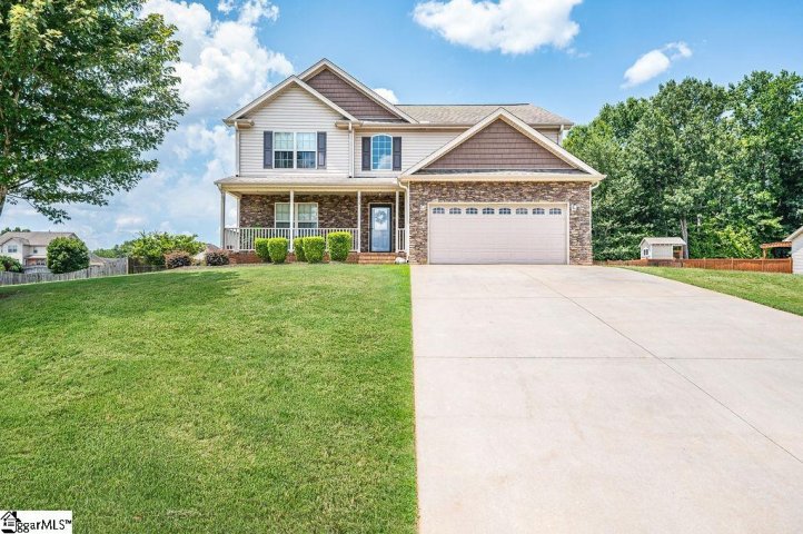 315 Laura Faye Lane sold home in Gabriel Point, Lyman, SC