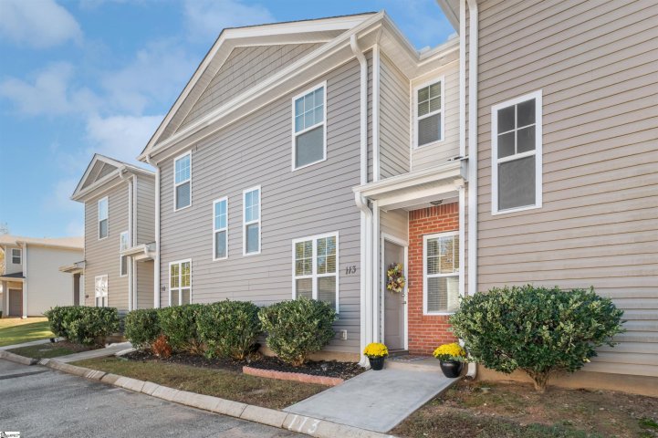 113 Huntress Drive sold home in Foxfield Common, Greer, SC