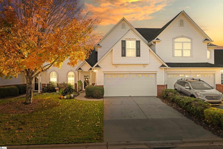 304 Rockbrook Court sold home in Thornblade Crossing, Greer, SC