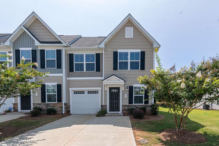 9 Englefield Drive sold home in Fountain Inn Townes, Fountain Inn, SC