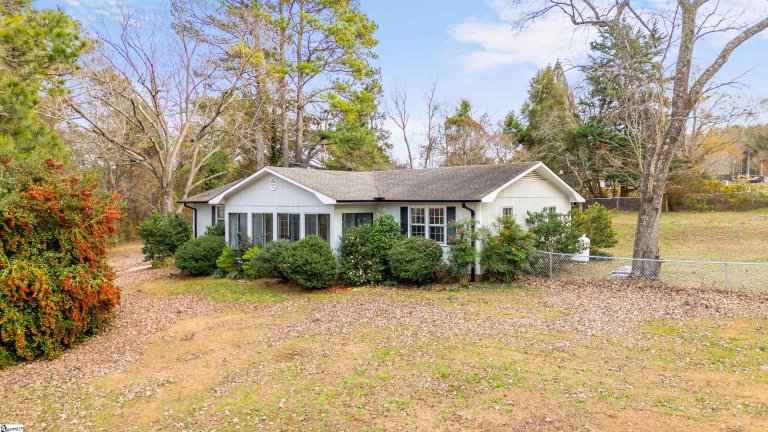 325 Wall Street sold home in Skyline Estates, Campobello, SC