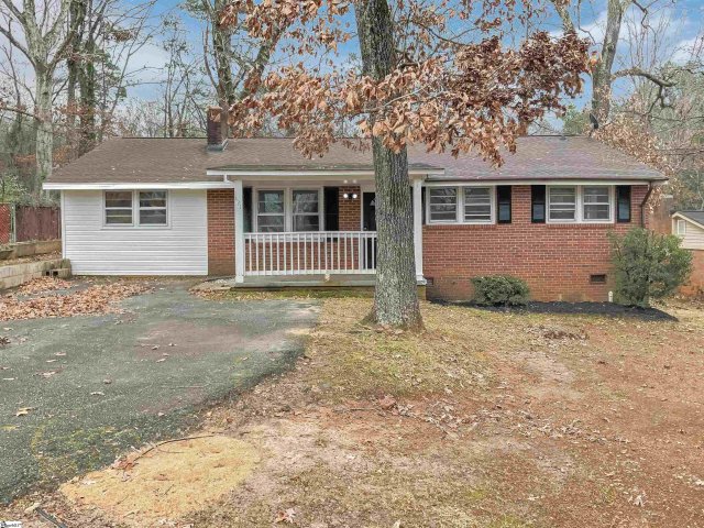 421 High Valley Boulevard sold home in Fresh Meadow Farms, Greenville, SC