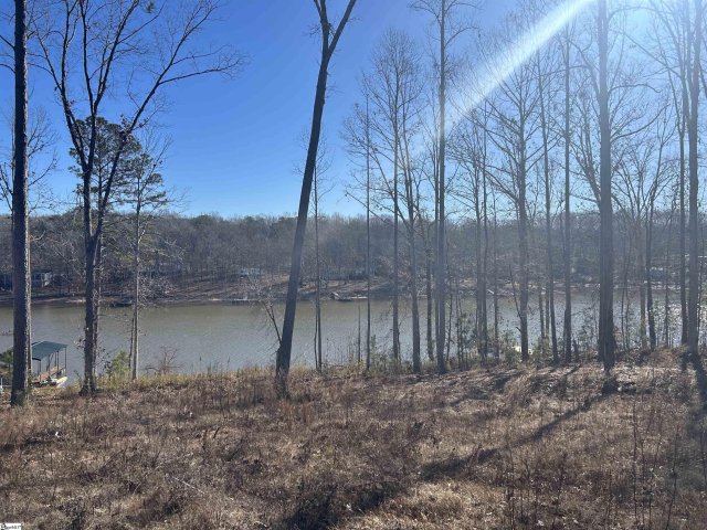 3 Lakewind Court sold home in Bridgepointe, Iva, SC