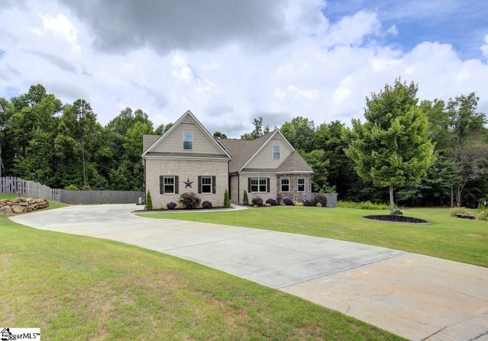 251 Ivy Woods Court sold home in Ridge Water, Fountain Inn, SC