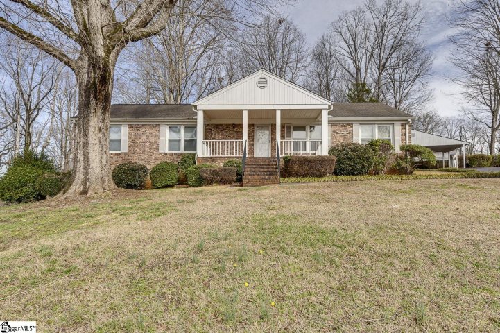 136 Brookhaven Circle sold home in Tanglewood, Seneca, SC