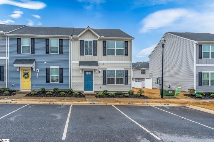 112 Forthside Way sold home in Walnut Hill Townes, Greer, SC