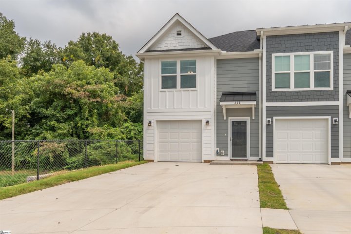 324 Lion Heart Lane sold home in East Fairview Townhomes, Greer, SC