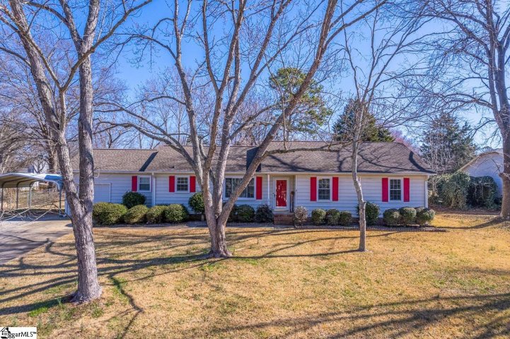 201 Shaddock Drive sold home in Brentwood, Simpsonville, SC