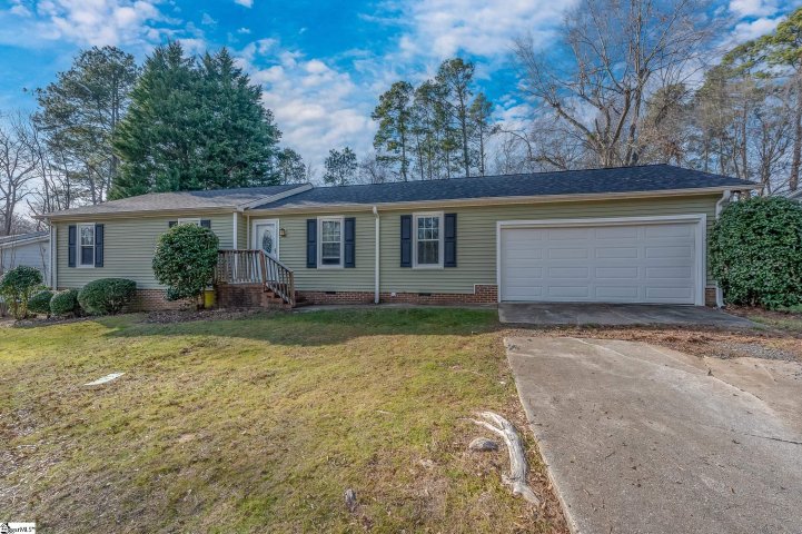 210 Chickamauga Lane sold home in Powderhorn, Simpsonville, SC