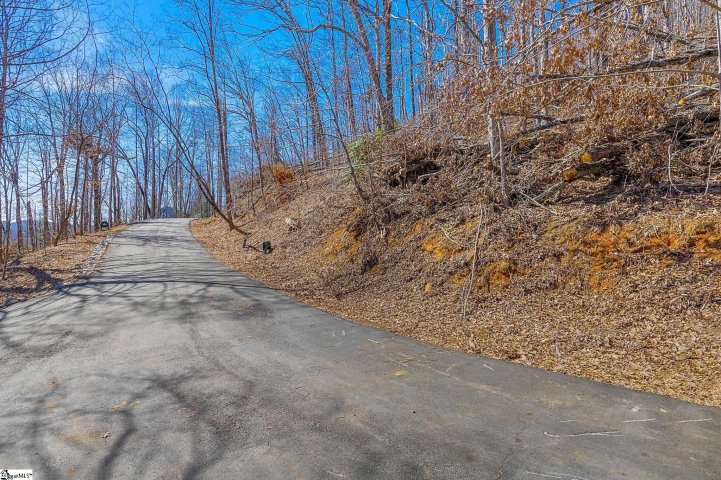 821 Whispering Falls Drive sold home in Whispering Falls, Pickens, SC