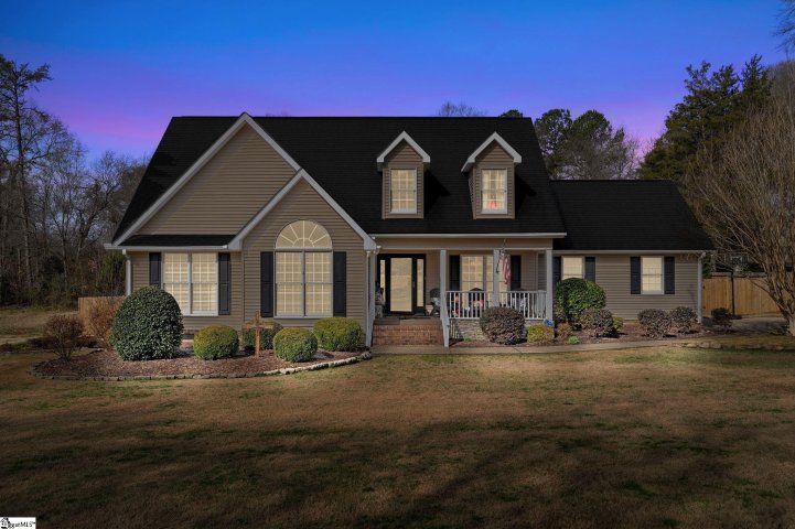 200 Camperdown Court sold home in Belmont Plantation, Easley, SC