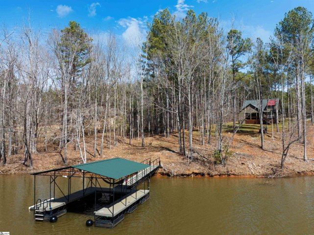 100 Waterside Drive sold home in Bridgepointe, Iva, SC