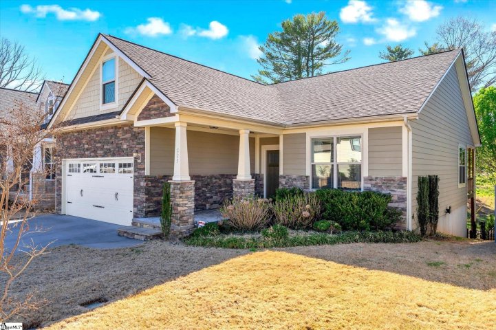 223 Henrydale Drive sold home in Benton Park, Easley, SC