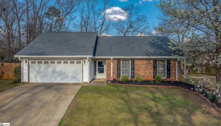 25 Chinaberry Lane sold home in Neely Forest, Simpsonville, SC