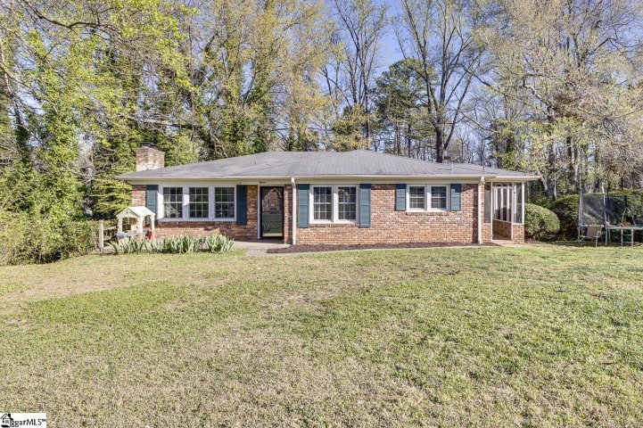 15 Conway Drive sold home in Pleasantburg Forest, Greenville, SC