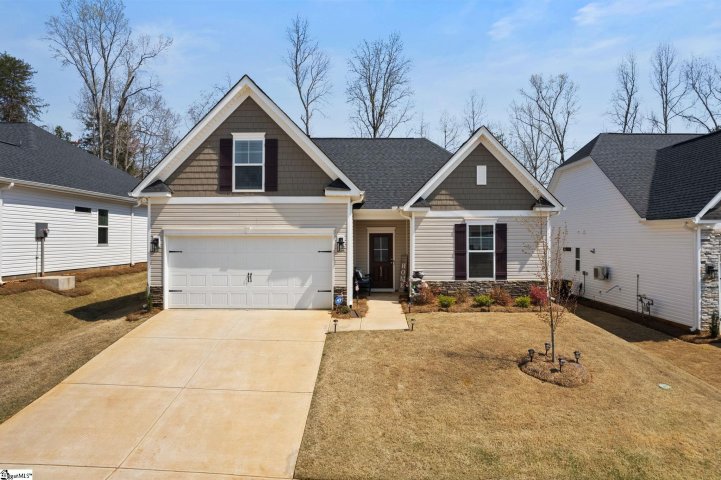 632 Clairbrook Court sold home in Oakton, Greer, SC