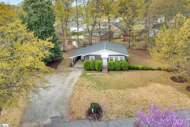12 Fore Avenue sold home in East Highland Estates, Greenville, SC