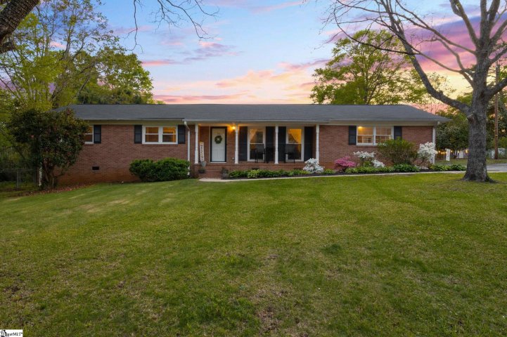 26 Pine Ridge Drive sold home in Fresh Meadow Farms, Greenville, SC