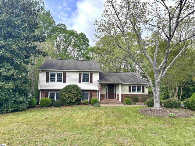 4900 Maplewood Drive sold home in Pelham Woods, Greenville, SC