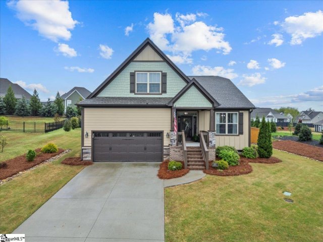 217 Grayson Drive sold home in Grayson Pointe, Travelers Rest, SC
