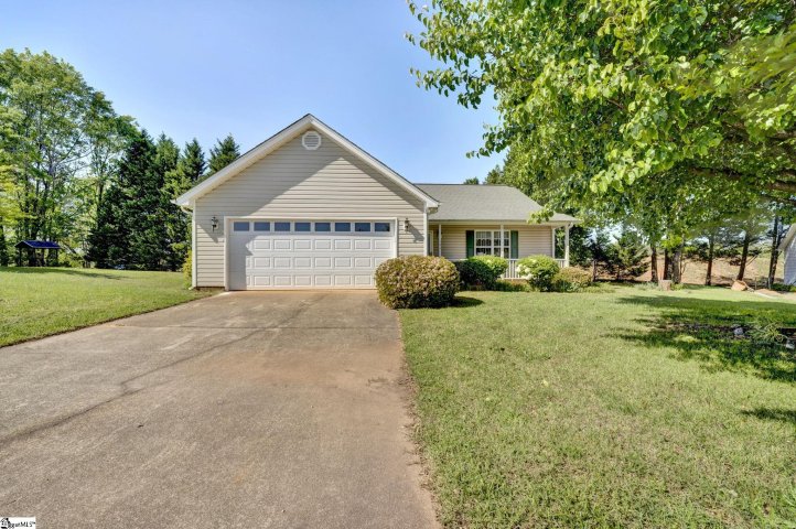 121 Meadow Hill Way sold home in Meadow Farms, Taylors, SC