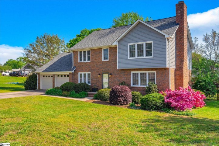 203 Huntington Road sold home in Huntington North, Easley, SC