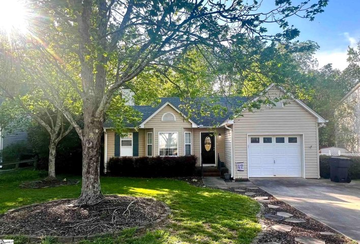 317 Riverside Chase Circle sold home in Riverside Chase, Greer, SC