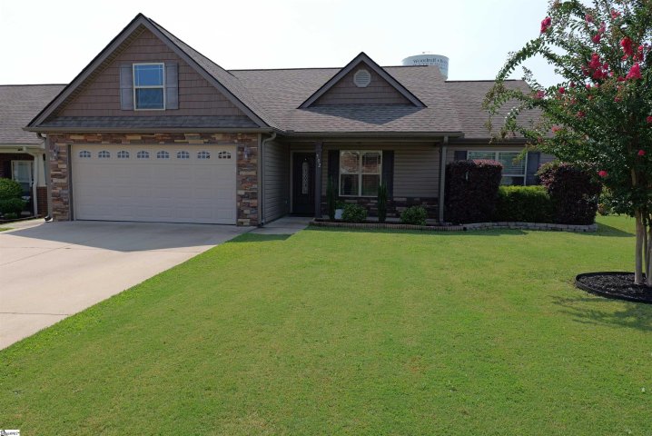 502 E Heatherstone Lane sold home in Four Seasons, Roebuck, SC