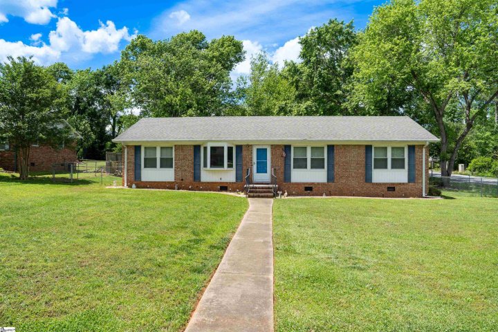 267 Ferndale Drive sold home in Ferndale, Boiling Springs, SC